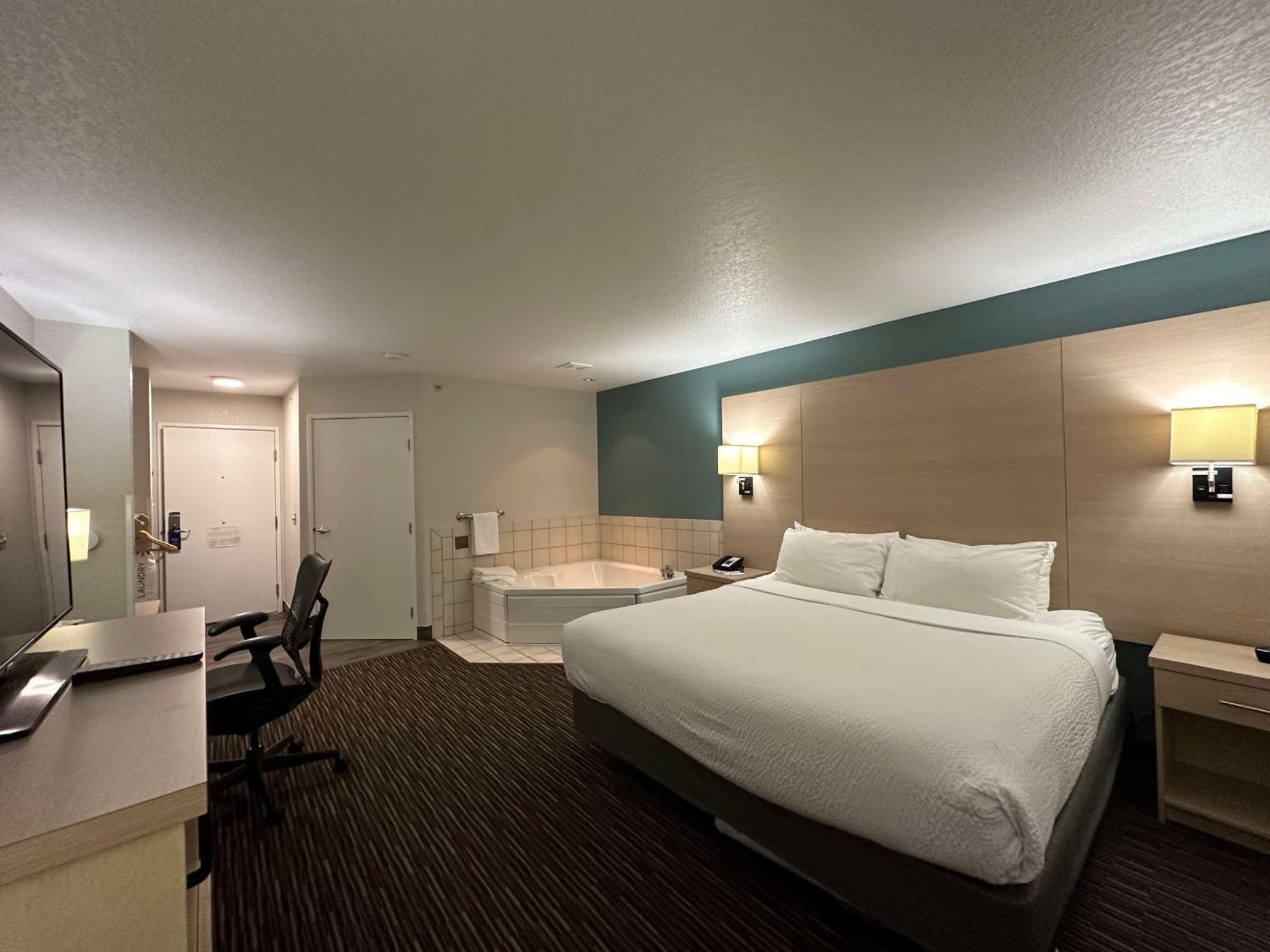 Best Western Watertown Kültér fotó