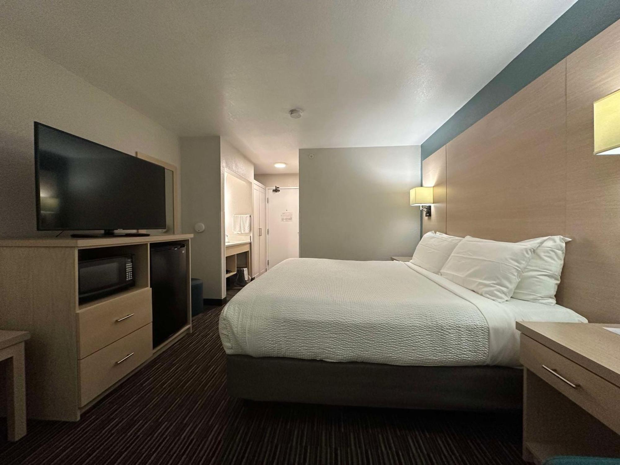 Best Western Watertown Kültér fotó